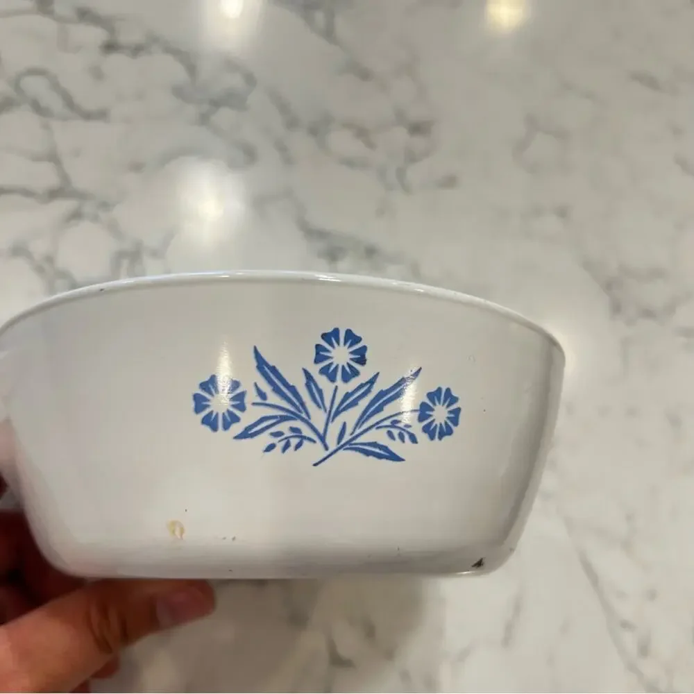 Vintage Corning Ware Cornflower P-82-B Menu-ette White & Blue‎ Small Sauce Pan
